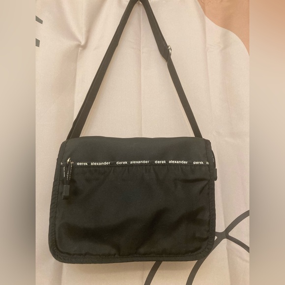Derek Alexander Black Messenger Bag - Picture 3 of 6